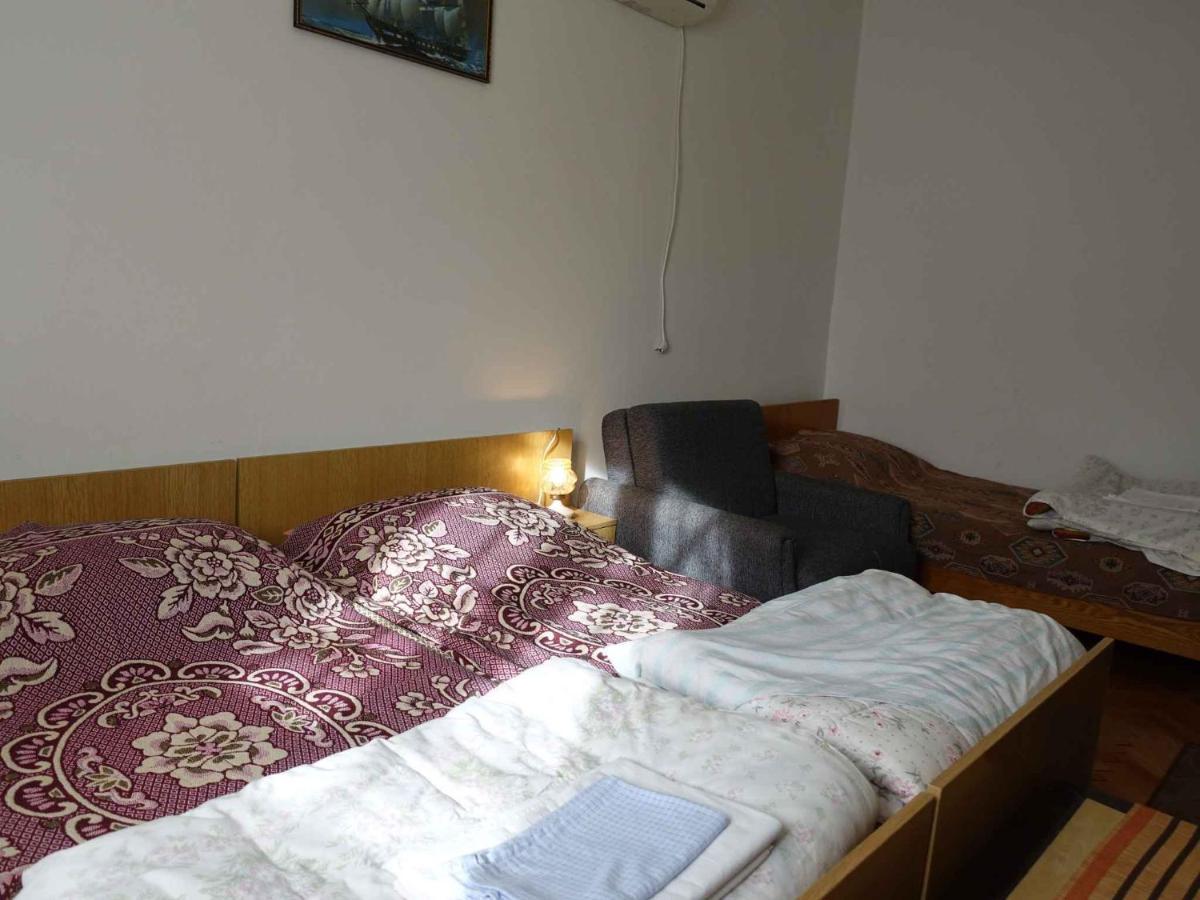 Apartment In Omisalj - Insel Krk 39736 Kültér fotó