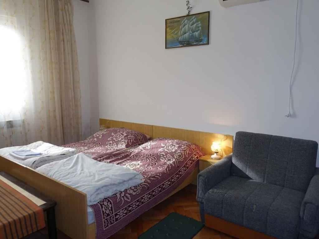 Apartment In Omisalj - Insel Krk 39736 Kültér fotó
